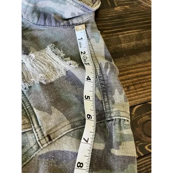 Lucky & Blessed Distressed Camo Jacket Women Medium Transitional Boho Fringe - Picture 16 of 16